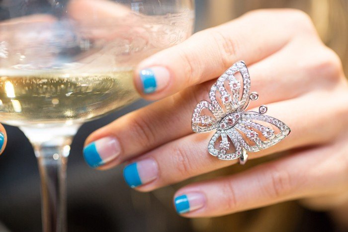 Fake van cleef & arpels alhambra butterfly ring